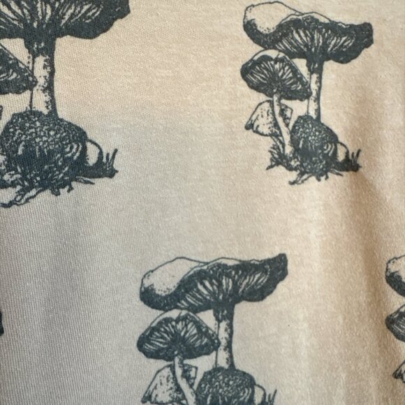 Kate Quinn onesie - Picture 2 of 3